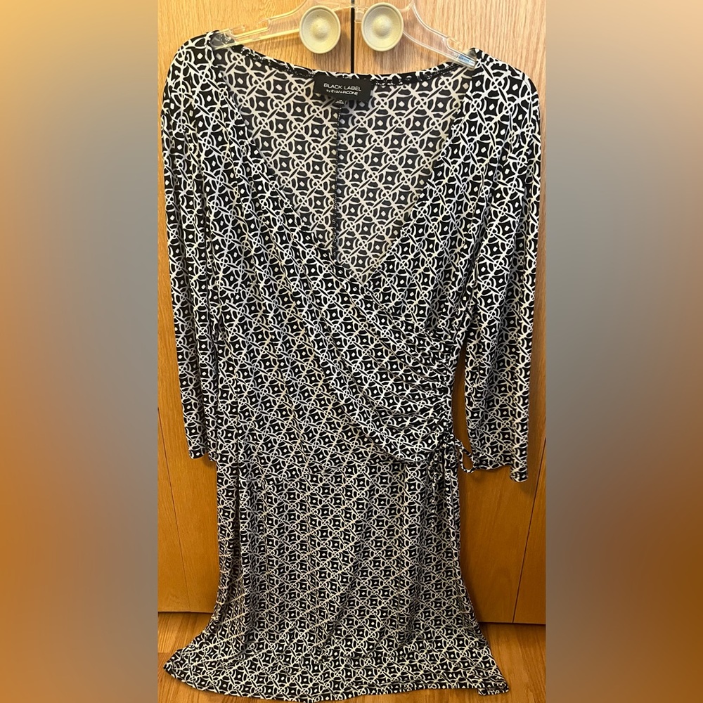 Black Label by Evan Picone black and white dress.